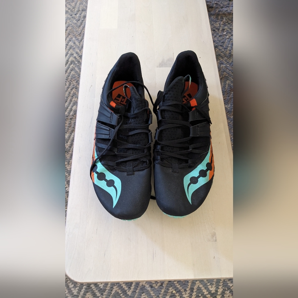 Saucony Track Spikes In EUC, MENS 9.5/EU 43